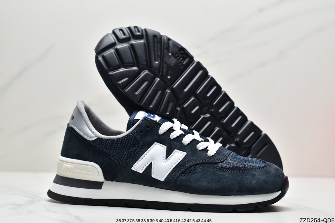 New Balance Made in USA 990V2 High-end American-made classic retro casual sports jogging shoes ”Yuanzu Grey Red Label”