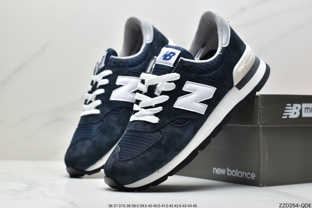 New Balance Made in USA 990V2 High-end American-made classic retro casual sports jogging shoes ”Yuanzu Grey Red Label”