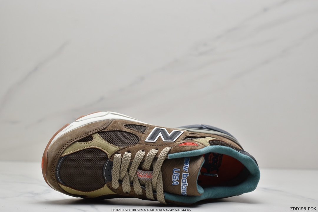 New Balance M990V4 W990BK4
