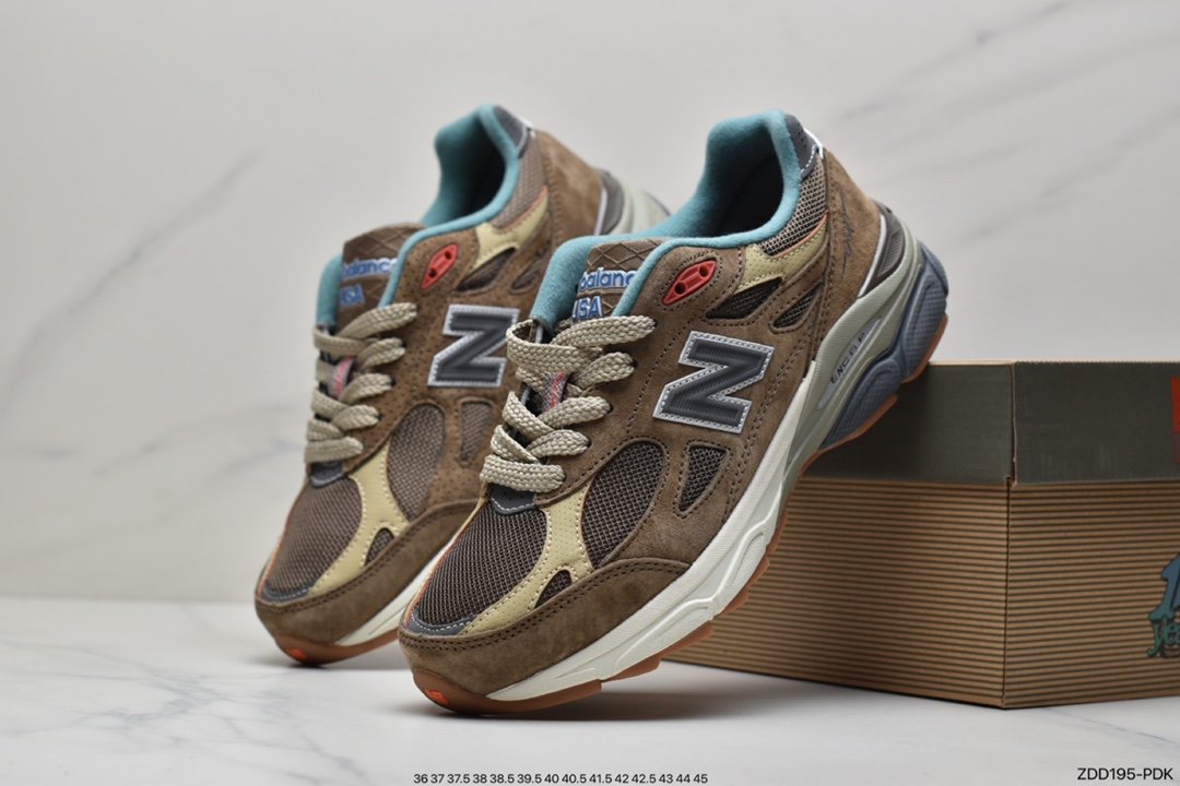 New Balance M990V4 W990BK4