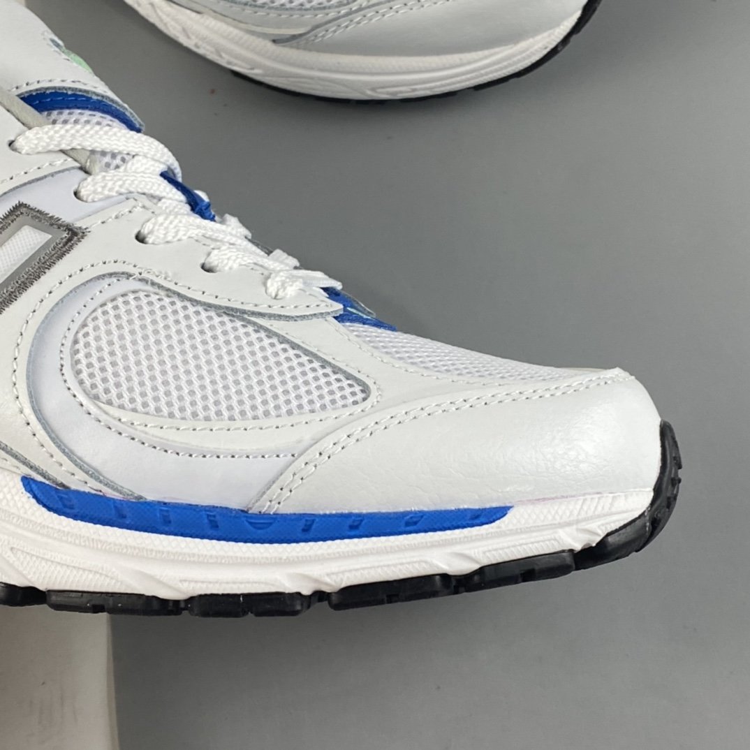 New Balance ML2002 Series Retro Dad Style Casual Sports Jogging Shoes M2002RW