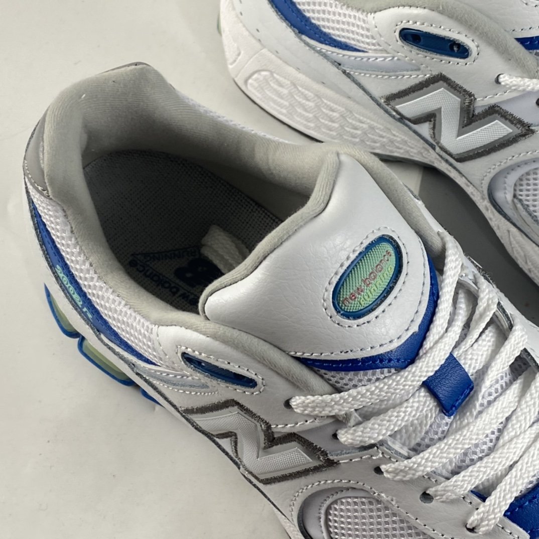 New Balance ML2002 Series Retro Dad Style Casual Sports Jogging Shoes M2002RW