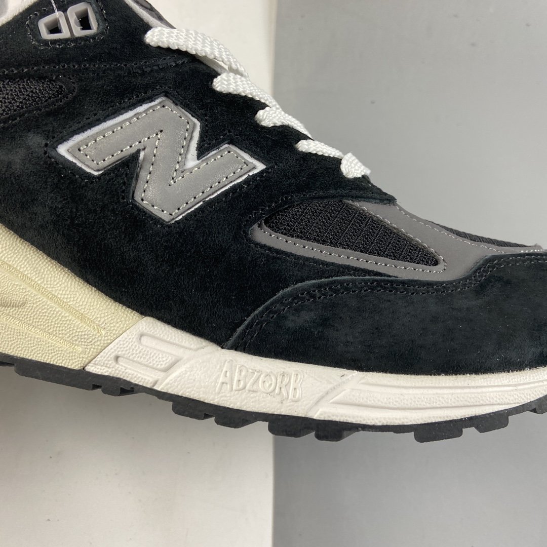 New Balance Retro Casual Running Shoes M990BK2