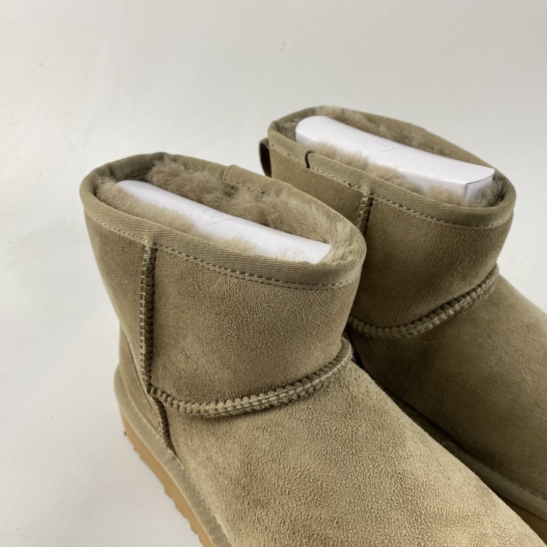 UGG official classic button series sheepskin and fur snow boots 1016222
